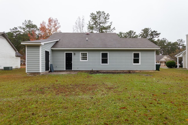 Building Photo - 2113 Tanglewood Rd