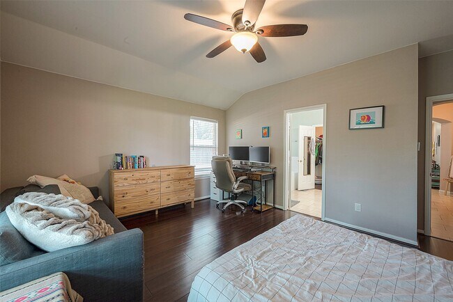 Building Photo - 1602 Rustic Hollow Ln