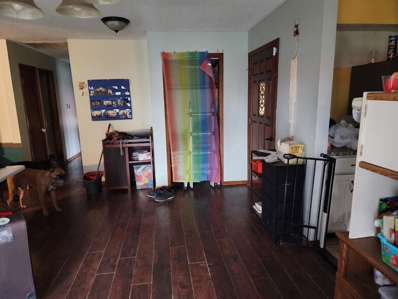 Building Photo - 103 Brenda Dr