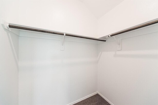 Building Photo - 26047 Steele Flower Dr