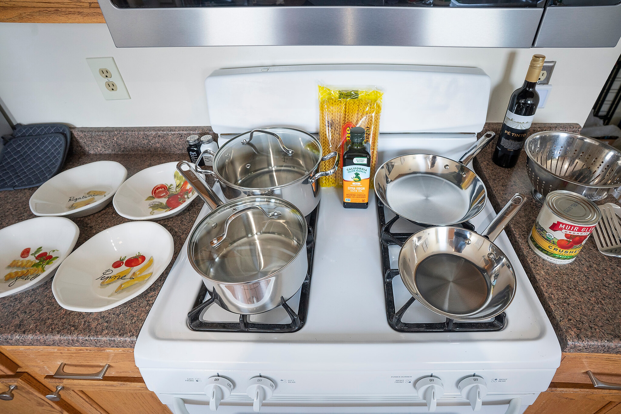 Gas stove - 18 Magnolia Sq