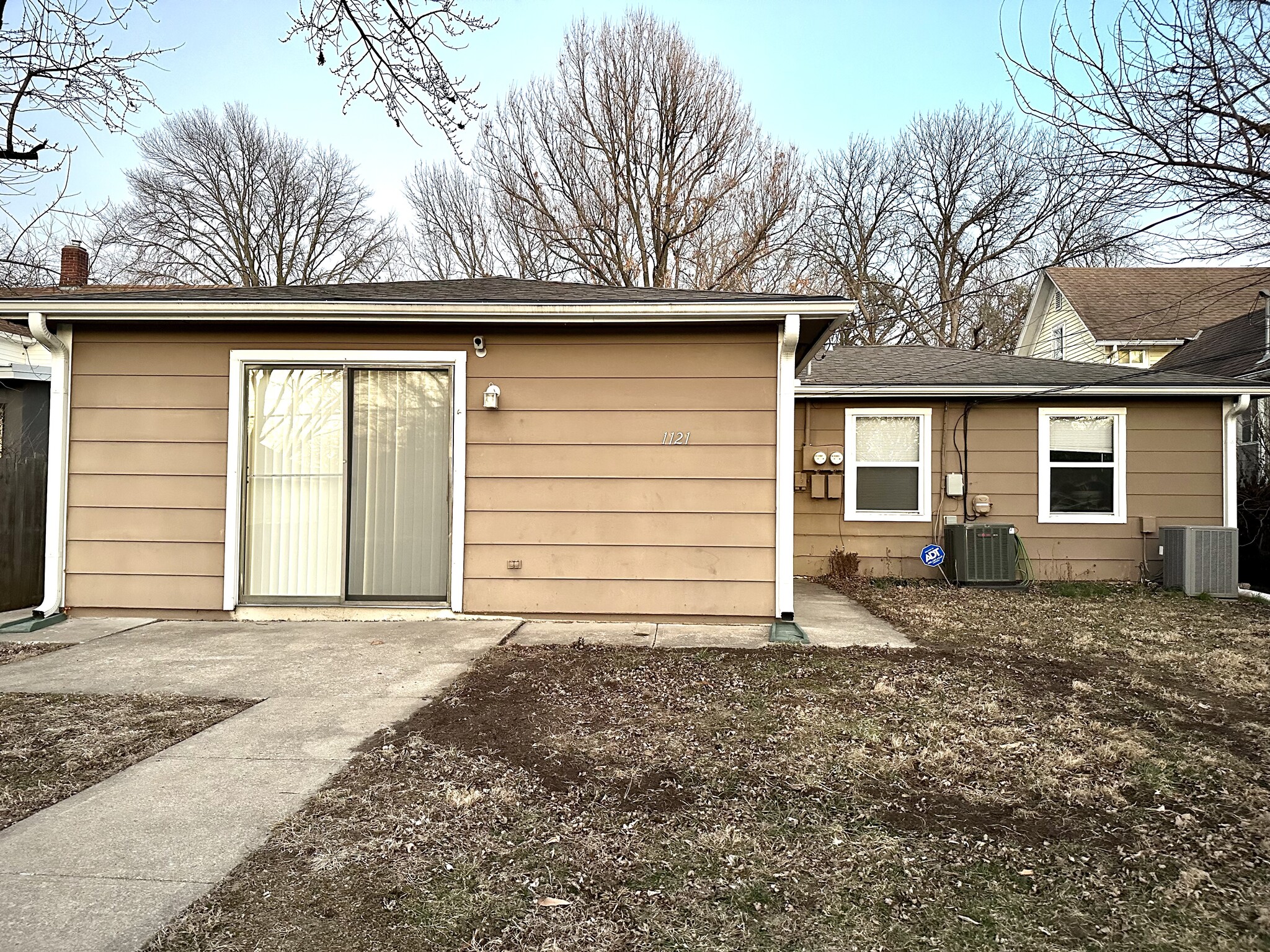 Building Photo - 1121 New Jersey St