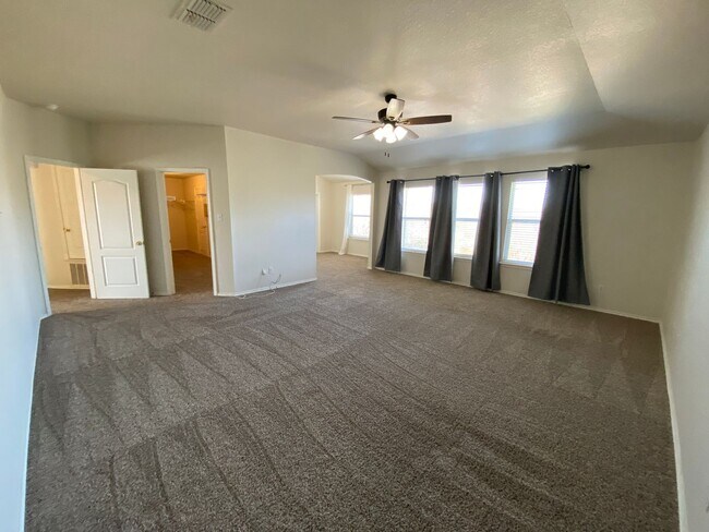 Building Photo - Step into this stunning 4 bedroom, 2.5 bathroom haven that radiates modern elegance and abundant ...