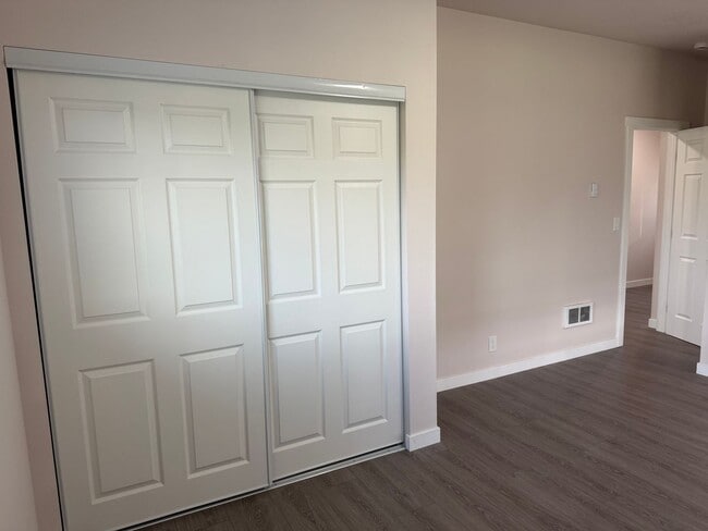 Building Photo - Updated 3 bedroom 2 bathroom house in Dexter!