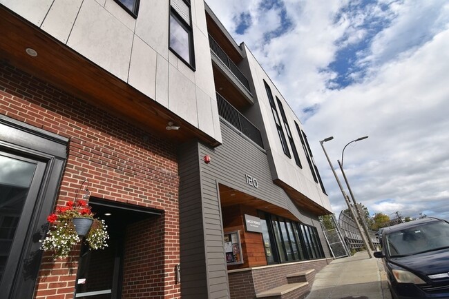 Building Photo - 120 Savin Hill Ave