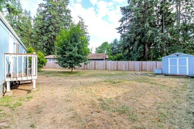 Building Photo - Updated 2 bedroom manufactured home on large corner lot