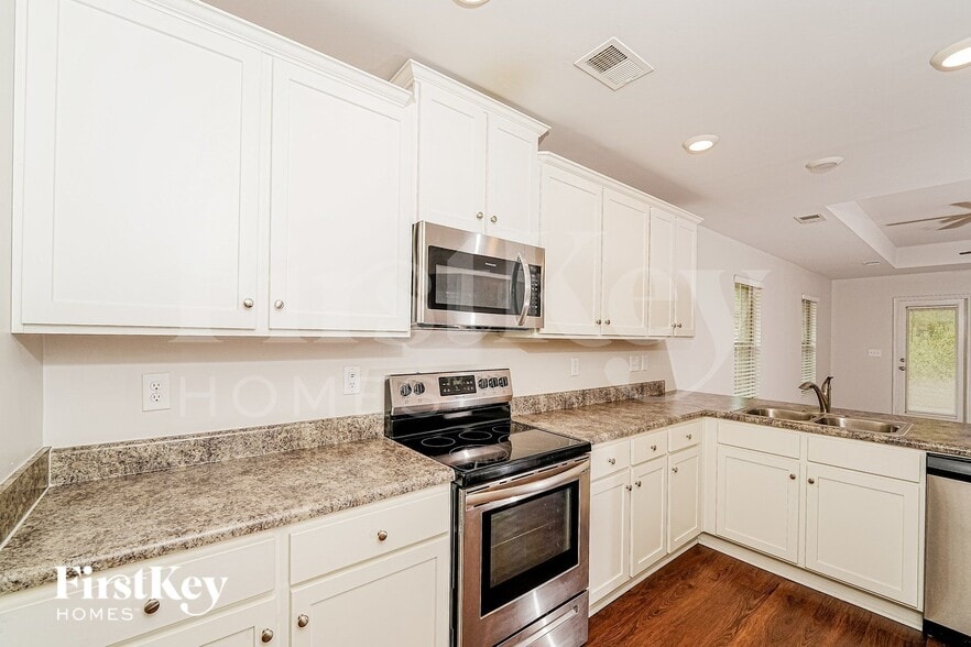 Building Photo - 265 Black Crk Trl