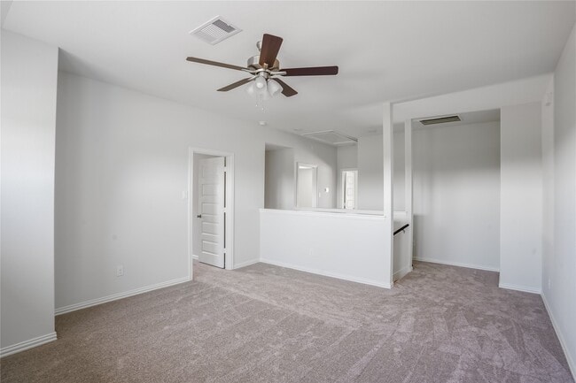 Building Photo - 27935 Western Crk Ct