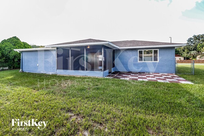 Building Photo - 7704 Riverdale Dr
