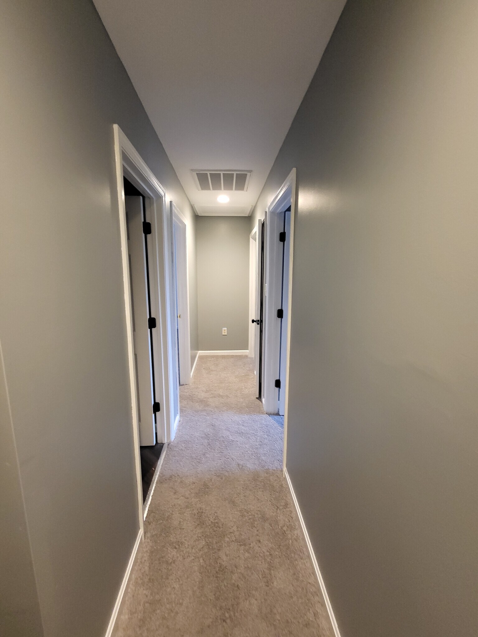 Building Photo - 385 S Cannon Ave