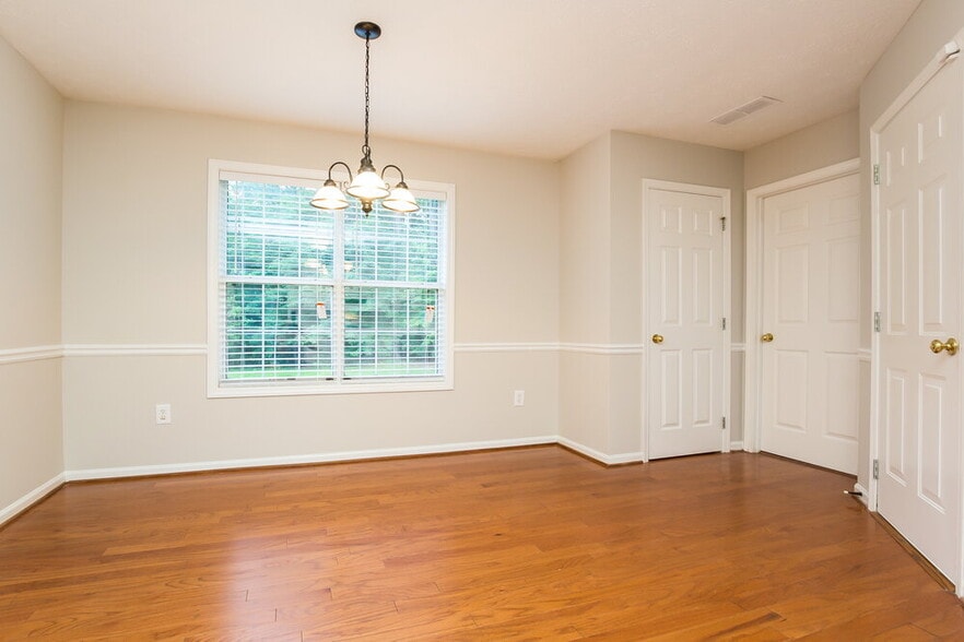 Building Photo - 4061 Edenbrooke Cir SW