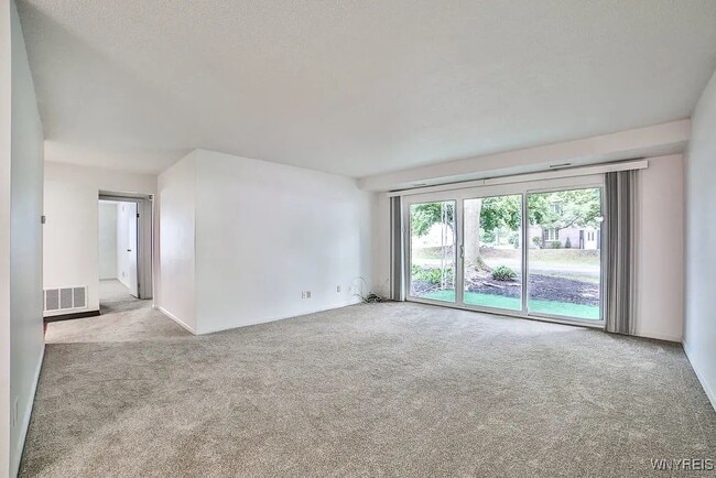 Building Photo - 116 Chestnut Ridge Ln