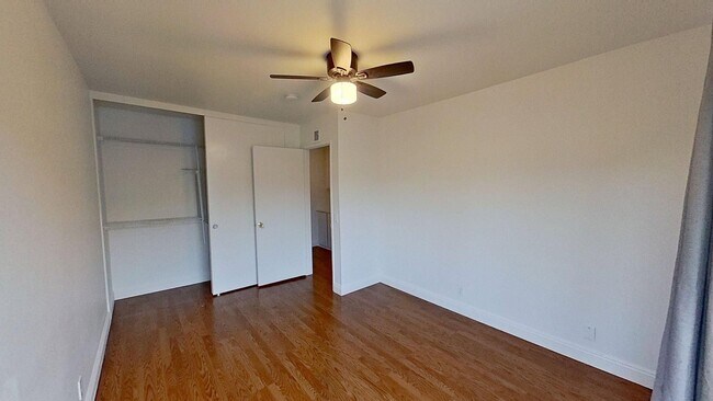 Building Photo - 24652 Vía Raza