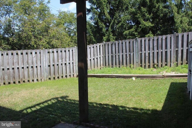 Building Photo - 112 Bentley Ct