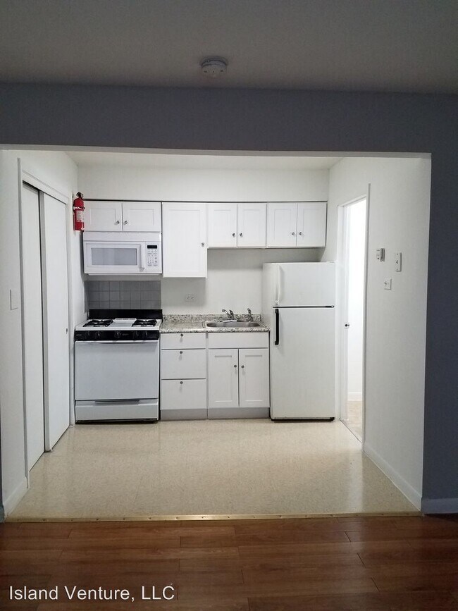 Building Photo - 2250 Burr Oak Ave