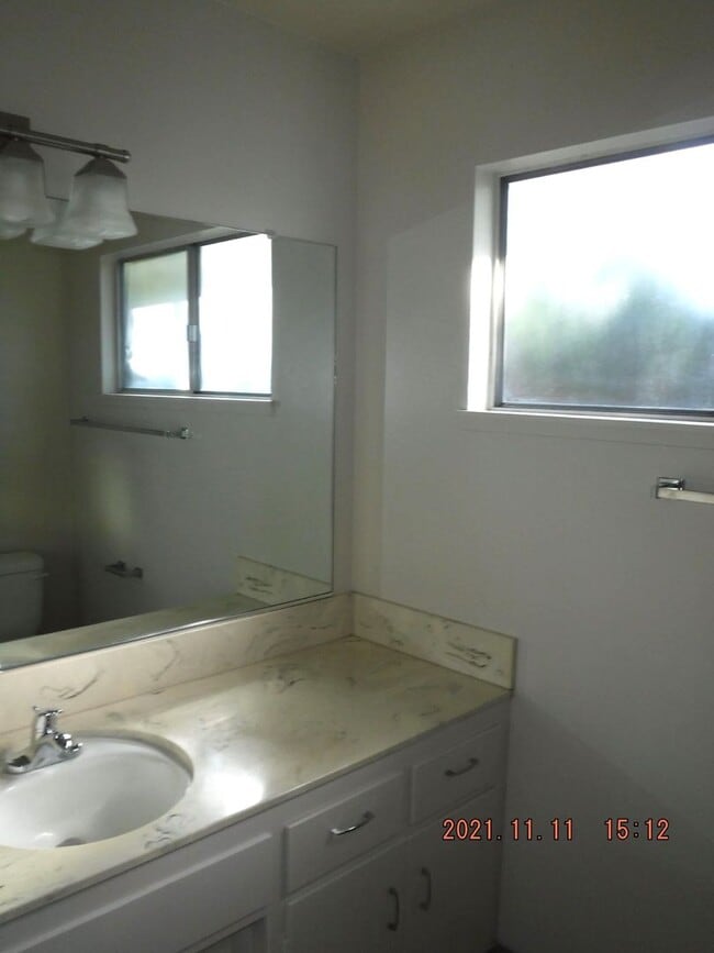 Building Photo - 2465/2475 Pillsbury Road (Duplex)
