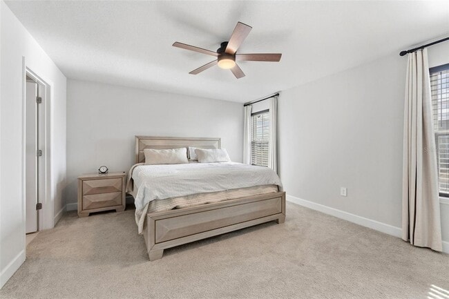 Building Photo - 14031 Crimson Ave