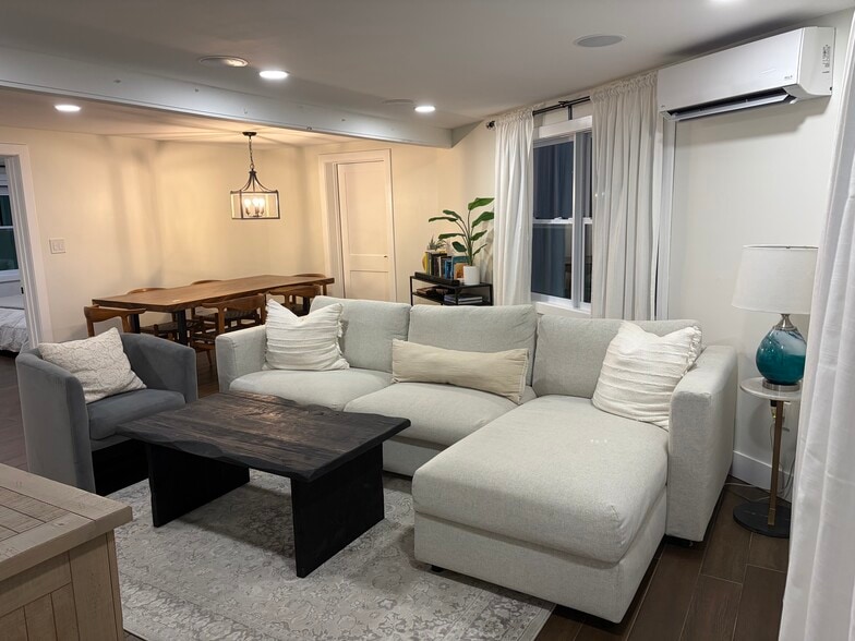 Living room - 508 28th Street Ocean