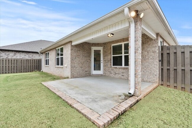 Building Photo - 6027 Thorntons Way Cir NW