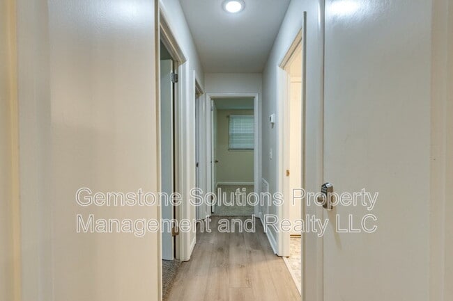Building Photo - 4860 Cimarron Way