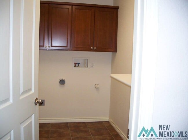 Building Photo - 156 Scottsdale Dr