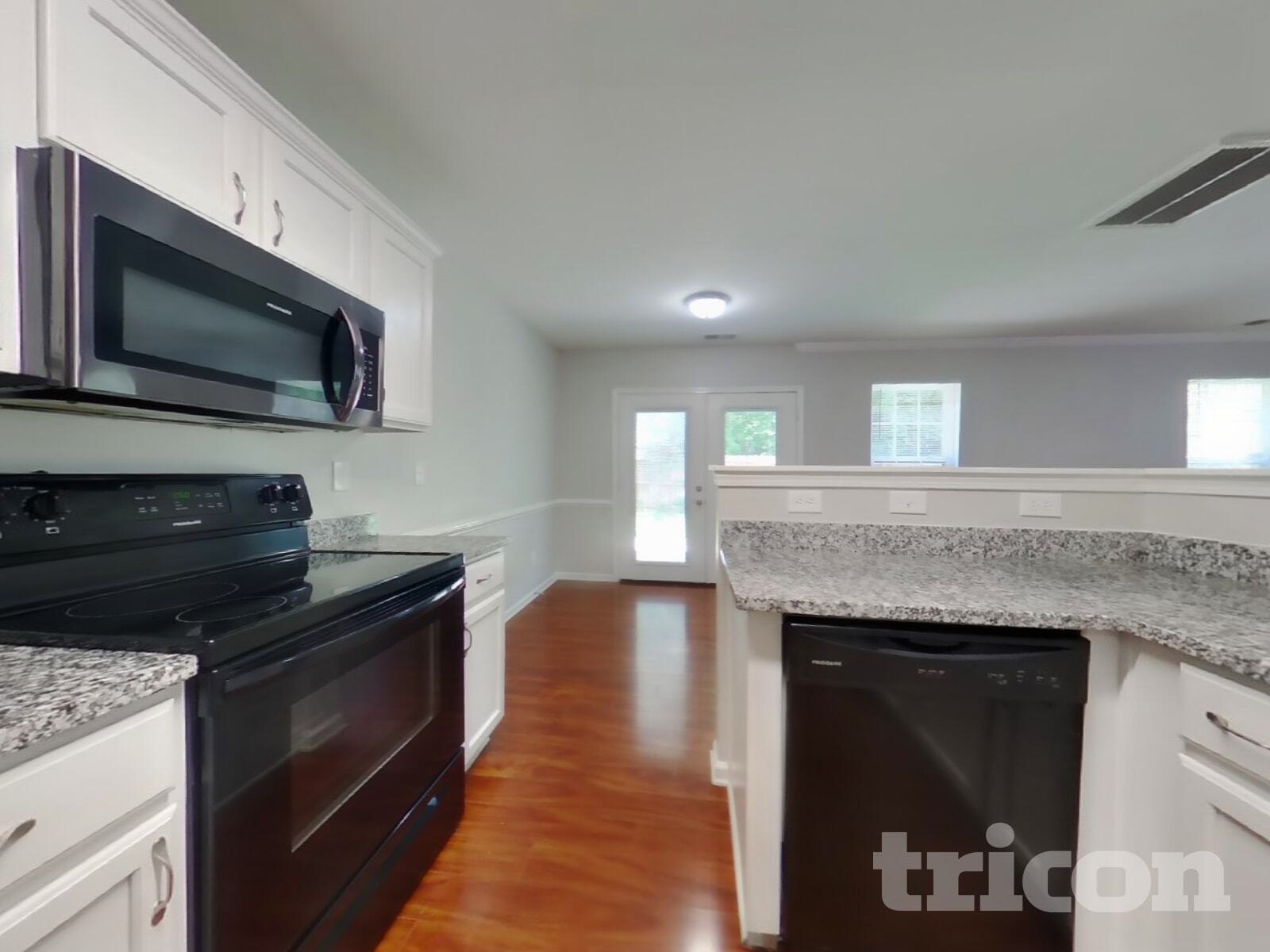 Building Photo - 6716 Commack Dr