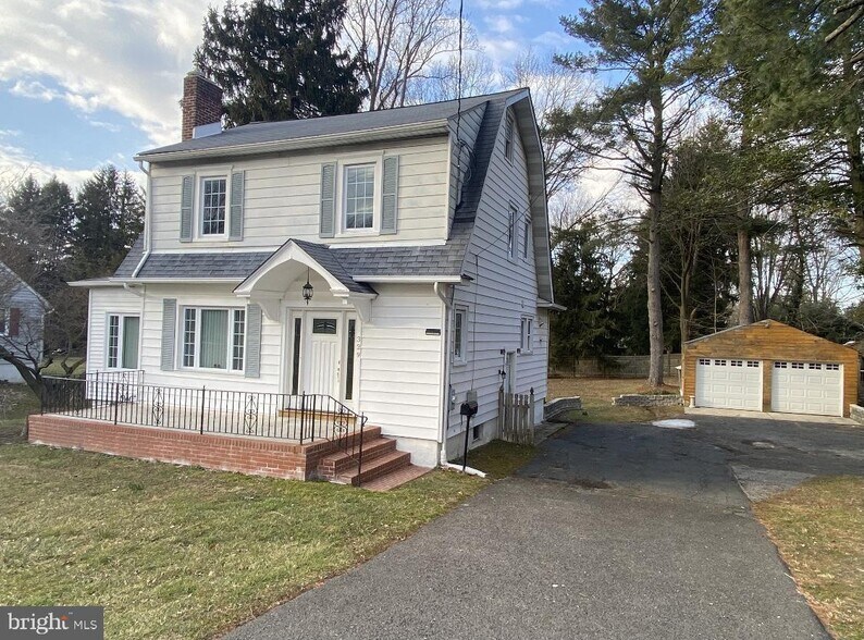 Building Photo - 329 Browning Ln