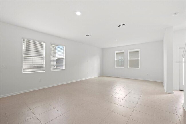 Building Photo - 6020 Zen Wy