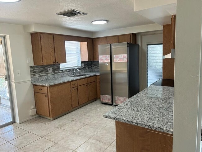 Building Photo - 5724 Mosaic Dr