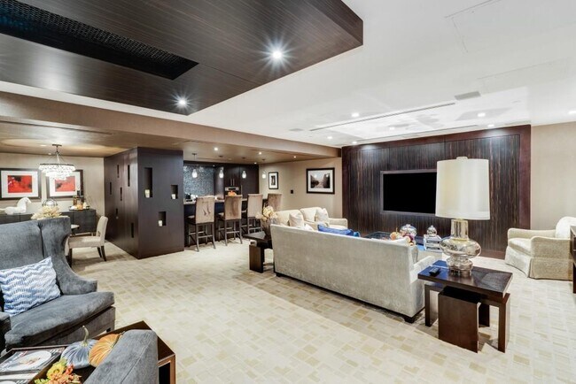 Building Photo - 3376 Peachtree Rd NE