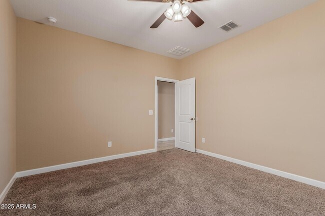 Building Photo - 10743 W Bronco Trail