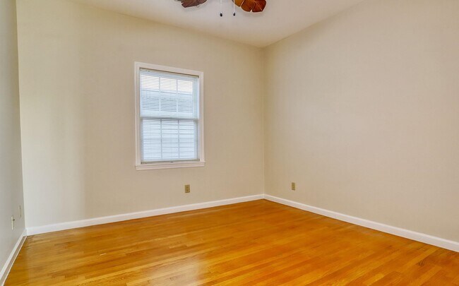 Building Photo - 24 Emerson Ave