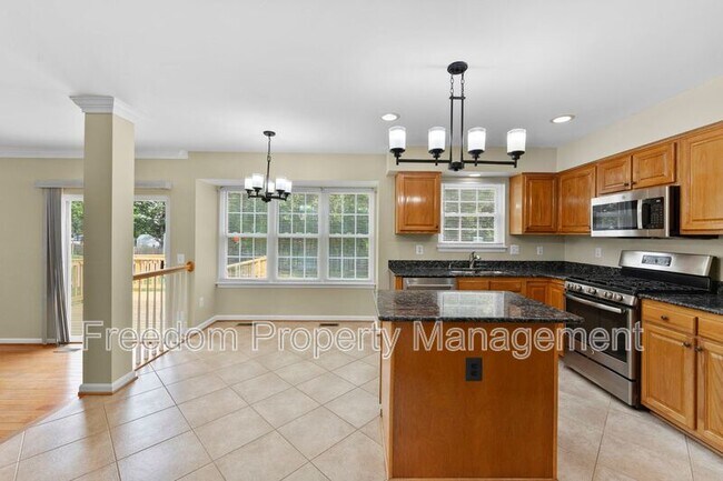 Building Photo - 9140 Worthington Dr