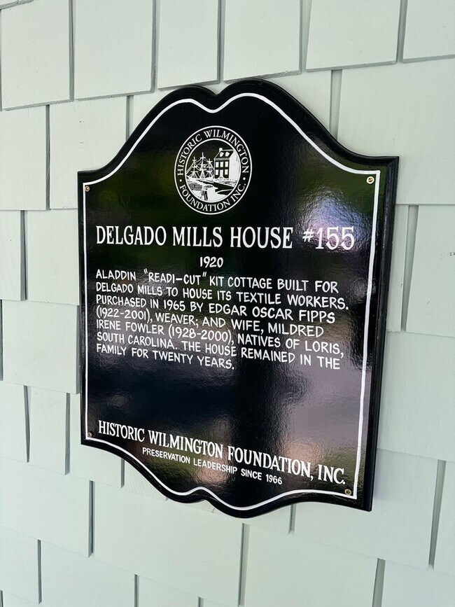 Building Photo - Midtown Rental in Forest Hills