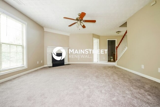 Building Photo - 4 Bedroom Pet-Friendly Home in Ellenwood, ...