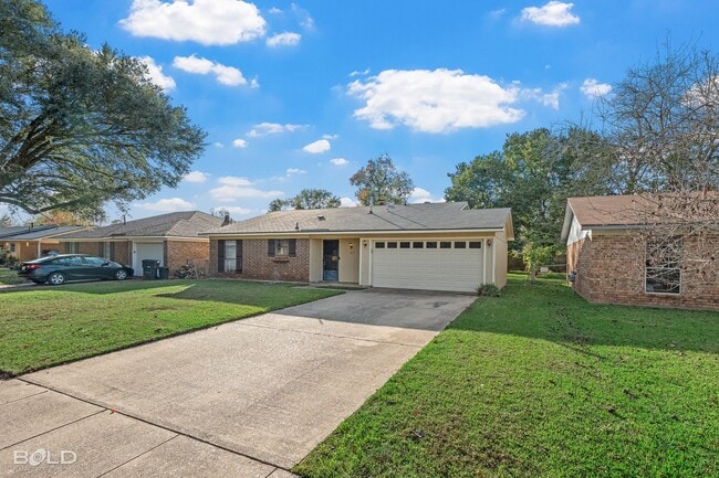 Building Photo - Charming 3-bedroom, 2-bath home in vibrant Bossier City, LA!