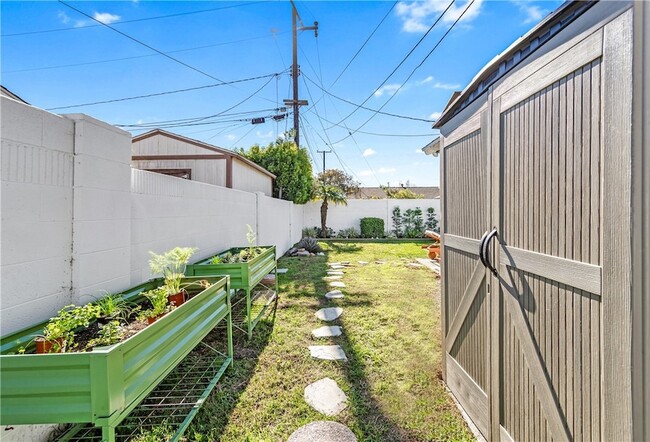 Building Photo - 5052 Audrey Dr