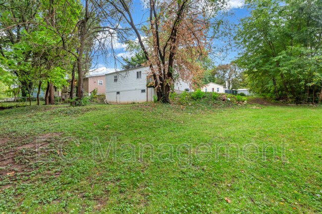 Building Photo - 263 Connolly Dr