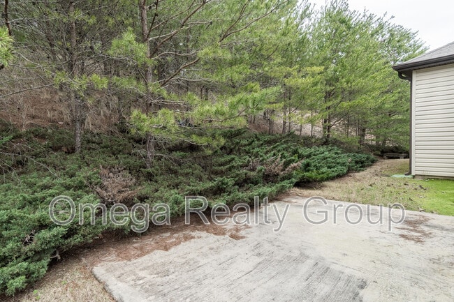 Building Photo - 4474 Fairmont Dr