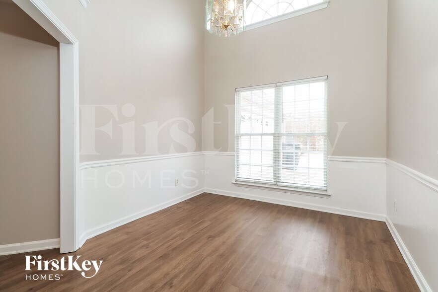 Building Photo - 85 Vinny's Way