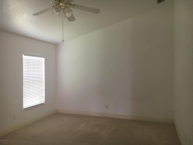 Building Photo - 3577 Hoofprint Dr