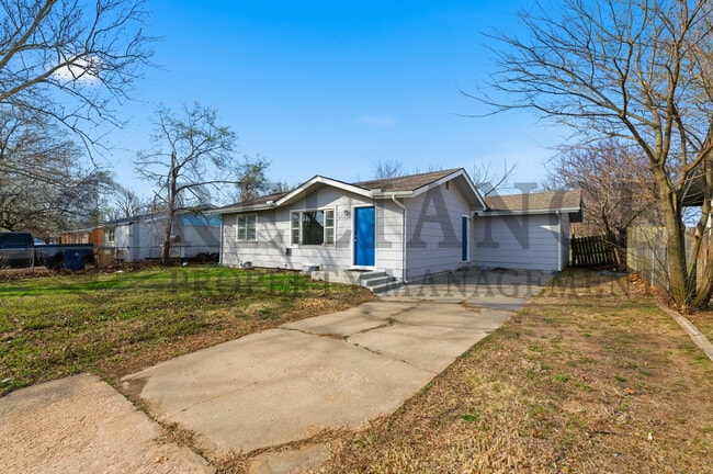 Building Photo - 6651 N Scottsville St