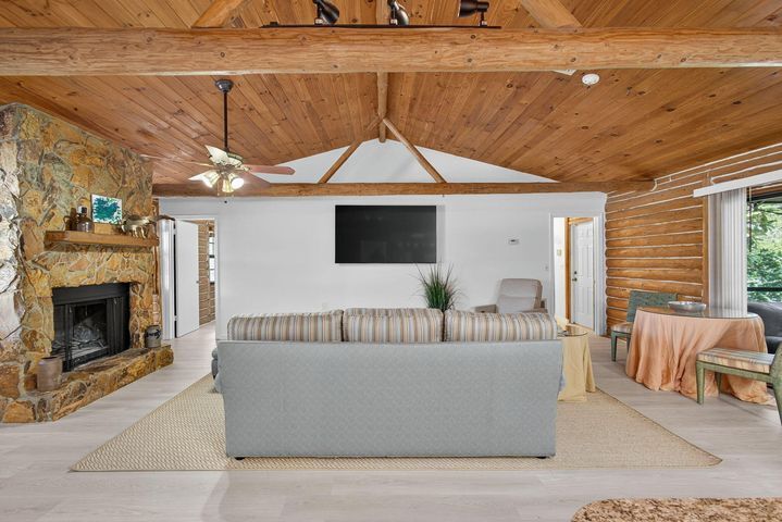 Building Photo - 2340 B Rd