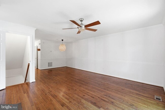 Building Photo - 541 Colecroft Ct