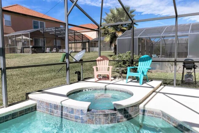 Building Photo - 251 Hypolita Ave