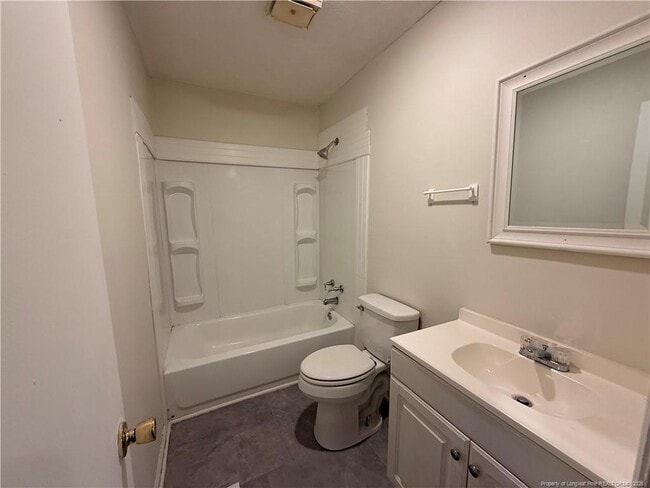 Building Photo - 5829 Aftonshire Dr