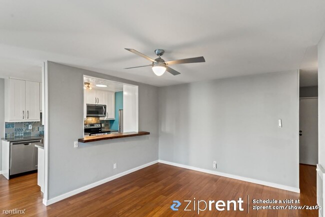 Building Photo - 1 br, 1 bath Condo - 385 Jayne Avenue, Oak...