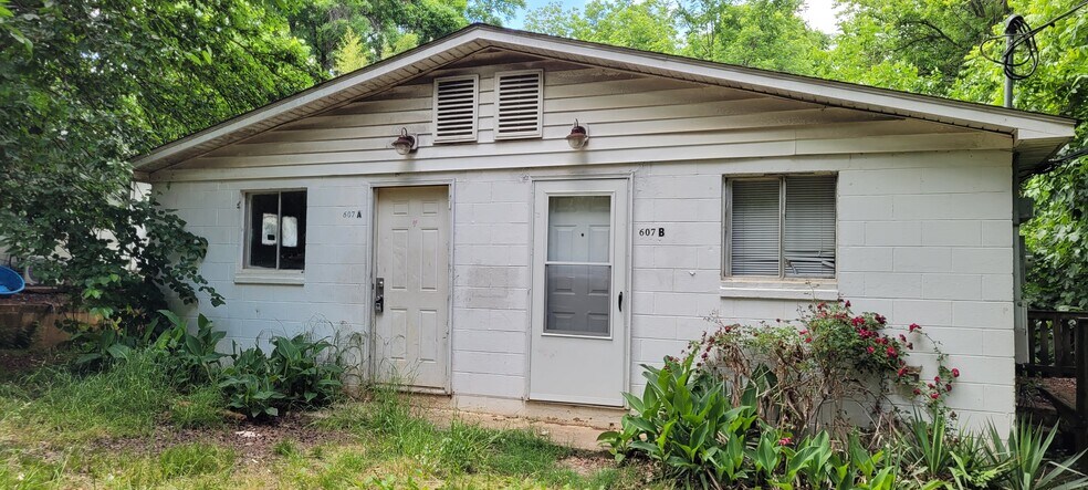 Primary Photo - 607 Blair Ave