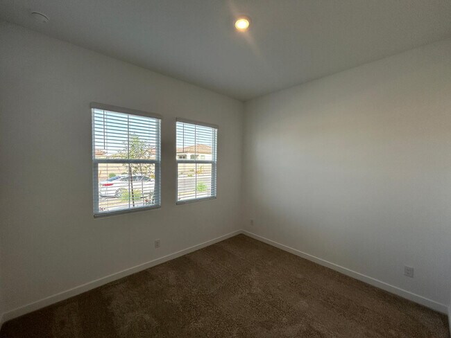 Building Photo - 25509 N 149th Ave