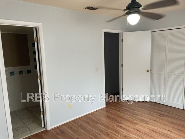 Building Photo - 4587 Lighthouse Cir